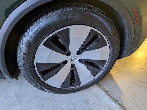 Used 2025 Porsche Macan Electric image 16