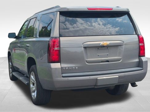Used 2017 Chevrolet Tahoe LT w/ LT Signature Package AWD/4WD image 4