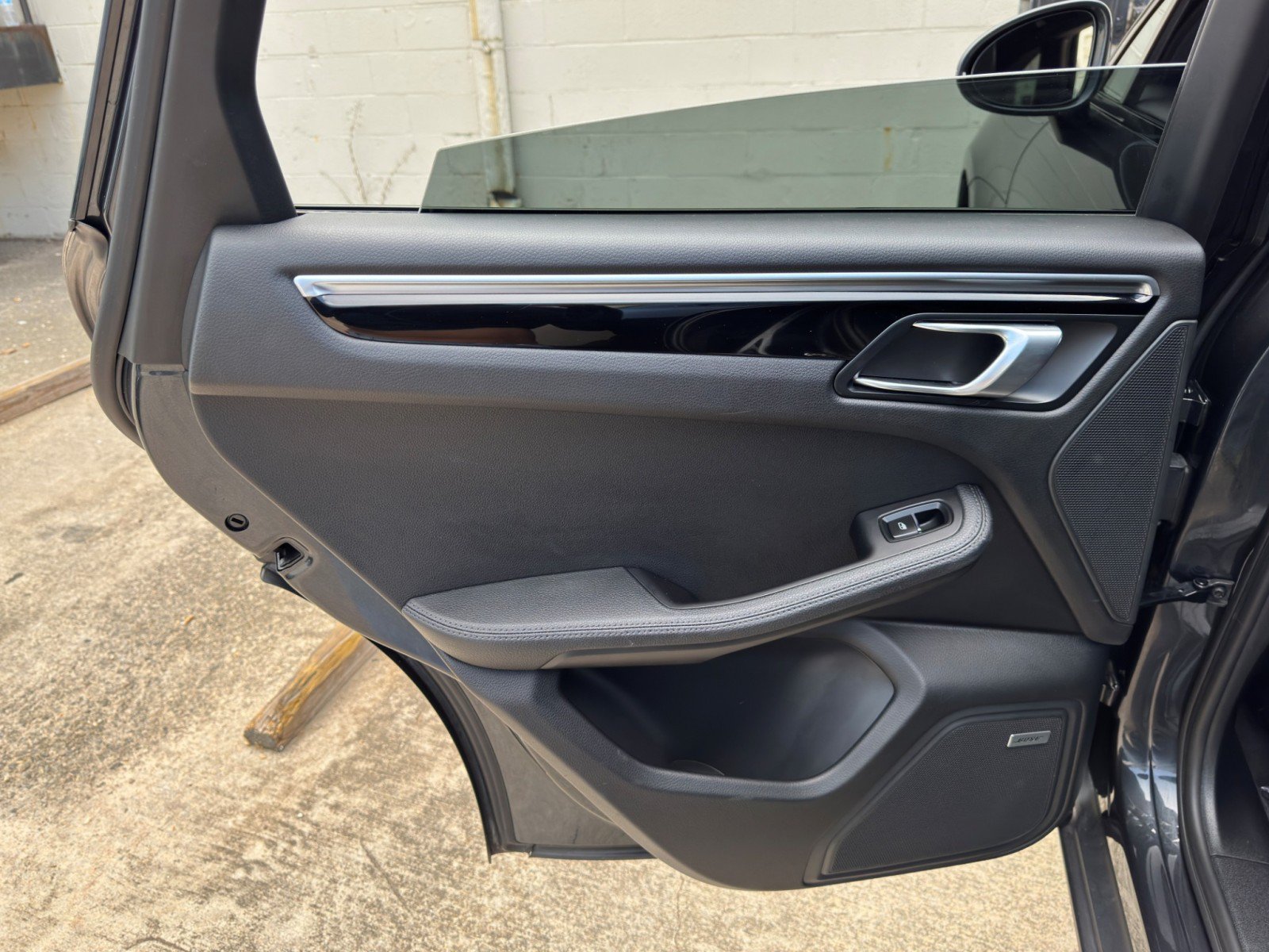 Used 2021 Porsche Macan AWD/4WD image 44