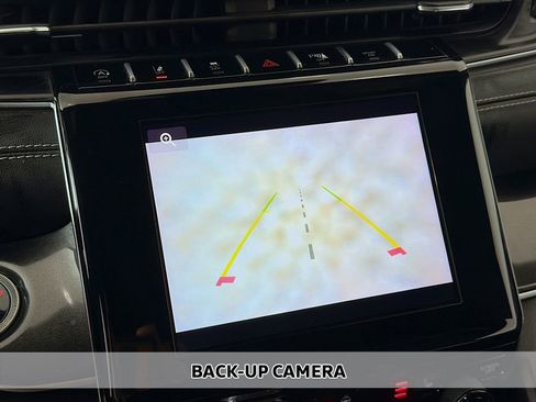 Used 2022 Jeep Grand Cherokee L Altitude image 6