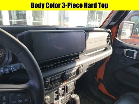 Used 2025 Jeep Wrangler Unlimited Rubicon image 15