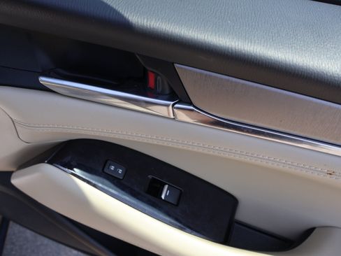Used 2020 MAZDA MAZDA6 Touring FWD image 11
