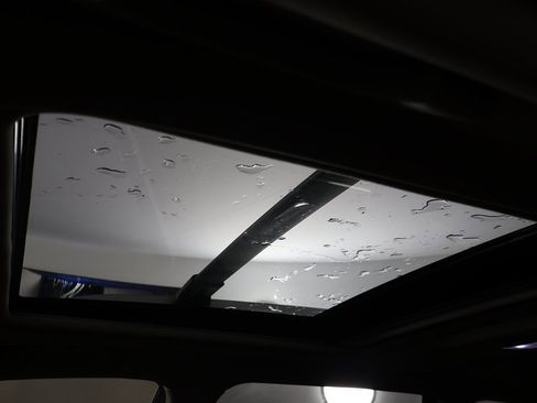 Used 2024 Subaru Forester Touring image 22