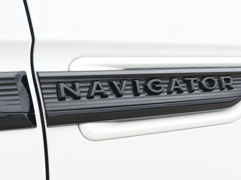 Used 2022 Lincoln Navigator L Black Label AWD/4WD image 20