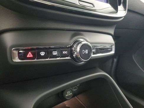 New 2026 Volvo XC40 B5 Core image 29