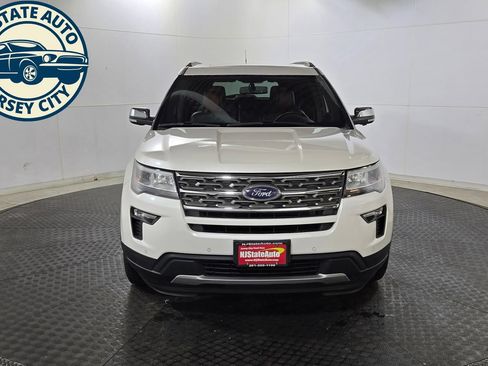 Used 2019 Ford Explorer XLT w/ Equipment Group 202A AWD/4WD image 2