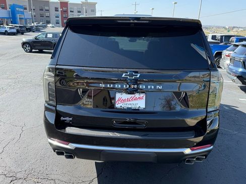 New 2026 Chevrolet Suburban High Country AWD/4WD image 8