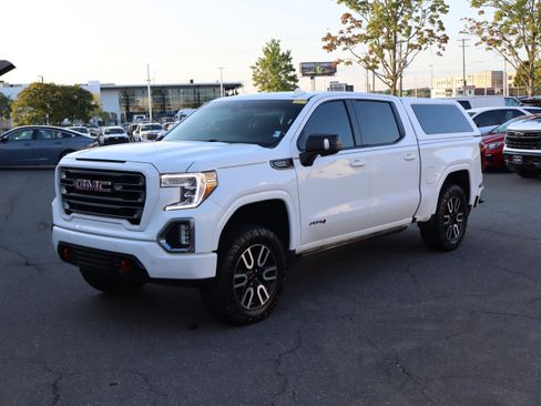 Used 2022 GMC Sierra 1500 AT4 w/ AT4 Premium Package AWD/4WD image 5
