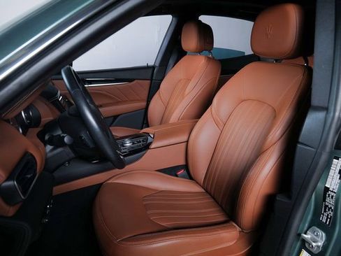 Used 2022 Maserati Levante Modena AWD/4WD image 5
