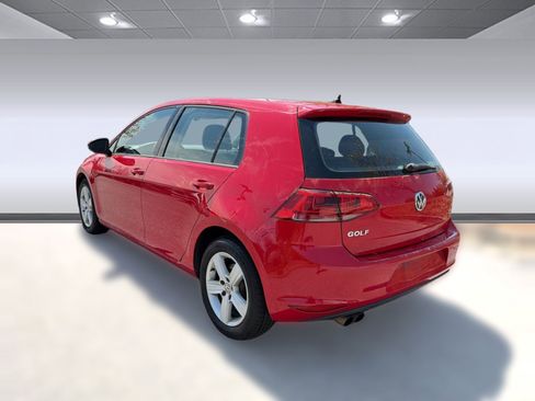 Used 2017 Volkswagen Golf Wolfsburg Edition image 3