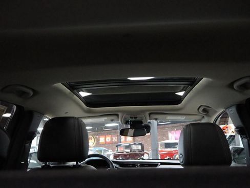 Used 2023 Buick Encore GX Essence w/ Experience Buick Package AWD/4WD image 19