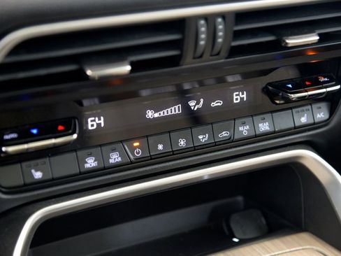 Certified 2024 MAZDA CX-90 Plug-In Hybrid w/ Premium Pkg AWD/4WD image 24