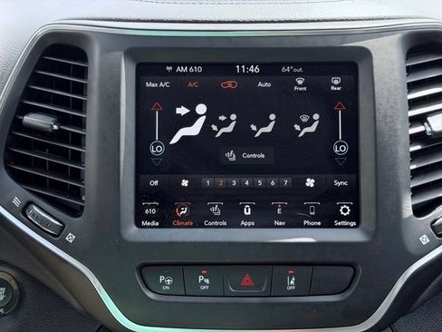 Used 2023 Jeep Cherokee Altitude Lux w/ Lux Elite Package AWD/4WD image 43