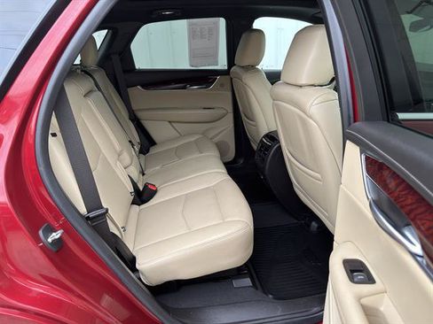 Used 2019 Cadillac XT5 Premium Luxury w/ Driver Assist Package AWD/4WD image 20