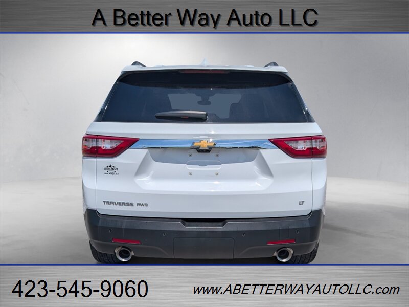 Used 2019 Chevrolet Traverse LT w/ LT Premium Package AWD/4WD image 5