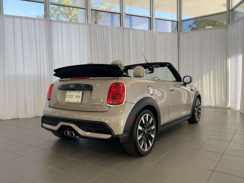 Certified 2023 MINI Cooper S w/ Signature Upholstery Package image 9