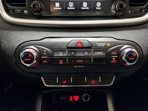 Used 2018 Kia Sorento AWD image 33
