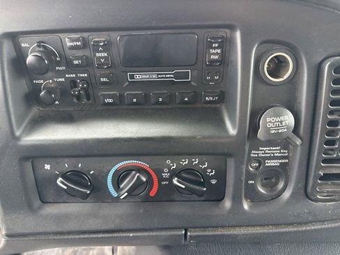 Used 2001 Dodge B1500 RWD image 16
