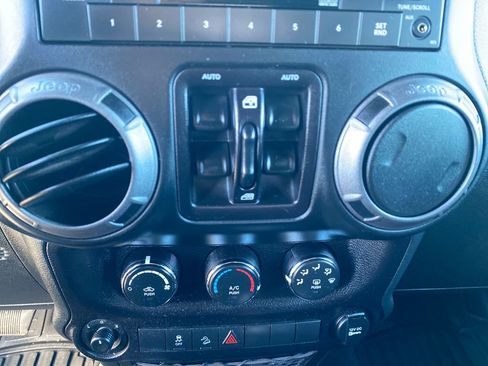 Used 2017 Jeep Wrangler Unlimited Sport w/ Quick Order Package 24S image 35