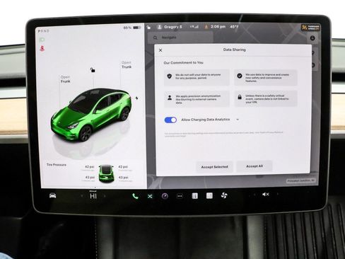 Used 2024 Tesla Model Y Long Range image 32