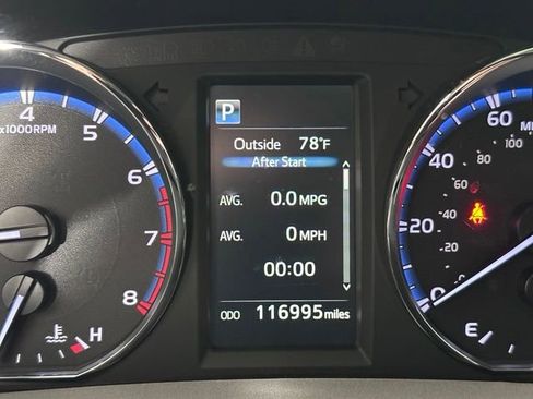Used 2016 Toyota RAV4 XLE AWD/4WD image 25