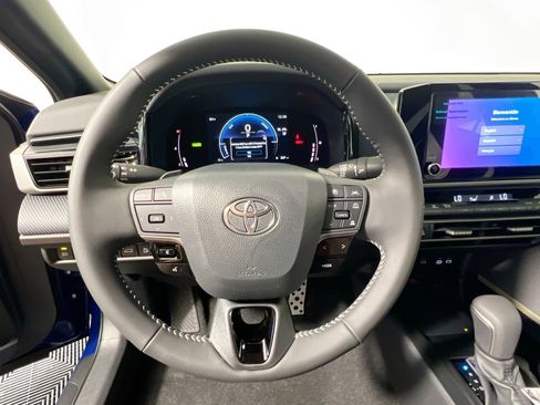 New 2026 Toyota Camry SE FWD image 17