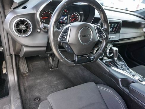 Used 2023 Chevrolet Camaro LT image 9