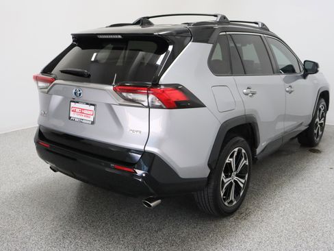 Used 2021 Toyota RAV4 XSE w/ Premium Package AWD/4WD image 7