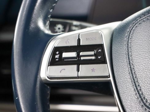 Used 2024 Kia Telluride EX w/ EX Captain's Chair Package image 13