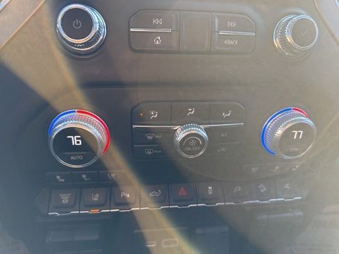 Used 2022 GMC Sierra 2500 Denali w/ Denali Ultimate Package image 25