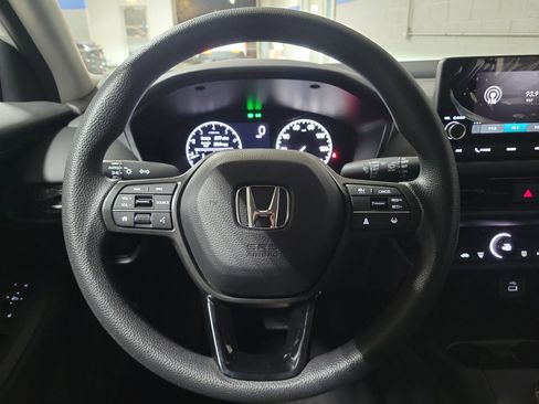 Certified 2025 Honda HR-V LX image 22