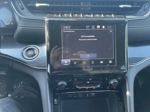 Used 2021 Jeep Grand Cherokee L Laredo image 20