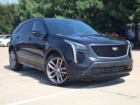 Used 2021 Cadillac XT4 Sport w/ Driver Awareness Package FWD image 2