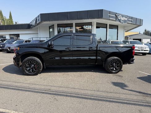 Used 2019 Chevrolet Silverado 1500 High Country w/ High Country Premium Package AWD/4WD image 2