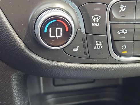 Certified 2023 Chevrolet Equinox LT AWD/4WD image 19