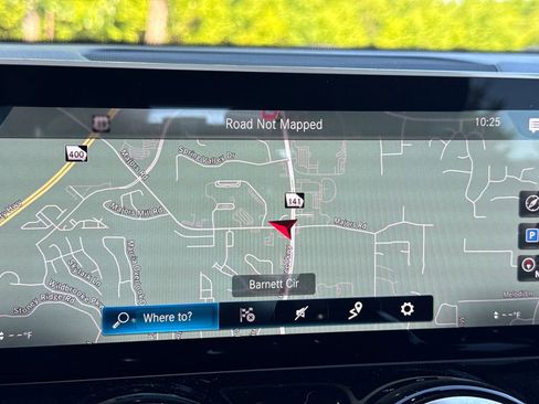 Used 2021 Mercedes-Benz GLB 35 AMG 4MATIC image 28