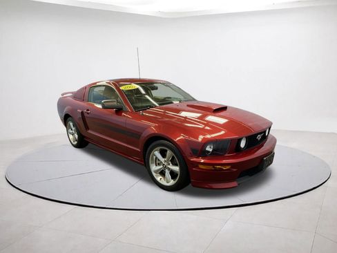 Used 2007 Ford Mustang GT image 1