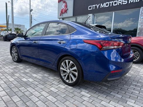 Used 2021 Hyundai Accent Limited FWD image 5