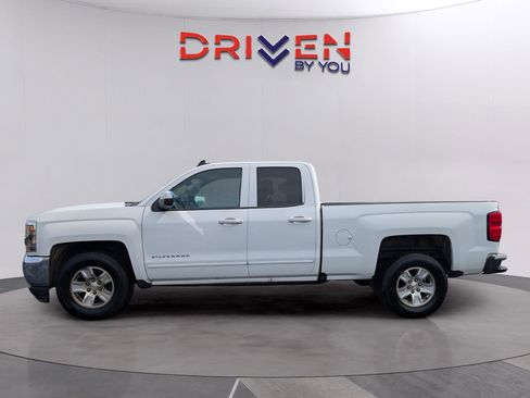 Used 2018 Chevrolet Silverado 1500 LT image 2