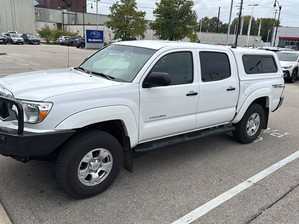 Used 2015 Toyota Tacoma 4x4 Double Cab w/ TRD Off-Road Package image 7