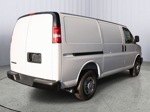 New 2025 Chevrolet Express 2500 MEDIUM PEWTER w/ Communications Package image 8