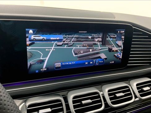 New 2026 Mercedes-Benz GLS 450 4MATIC image 24