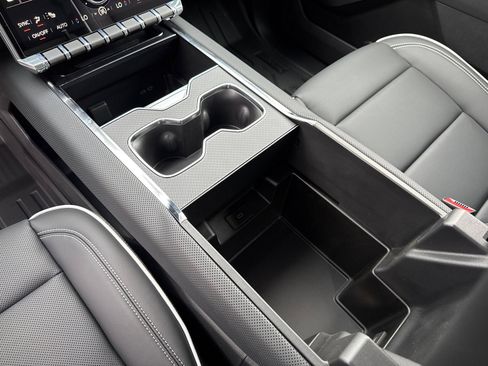 New 2026 GMC Sierra EV Elevation image 29