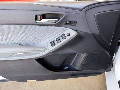 Used 2019 Toyota Avalon Touring FWD image 33
