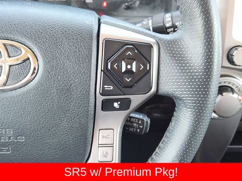Used 2021 Toyota 4Runner SR5 Premium w/ Moonroof Package RWD image 39