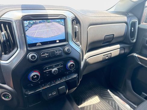 Used 2022 Chevrolet Silverado 1500 LT AWD/4WD image 25