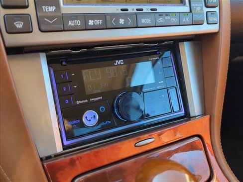 Used 2004 Lexus SC 430 Convertible image 20