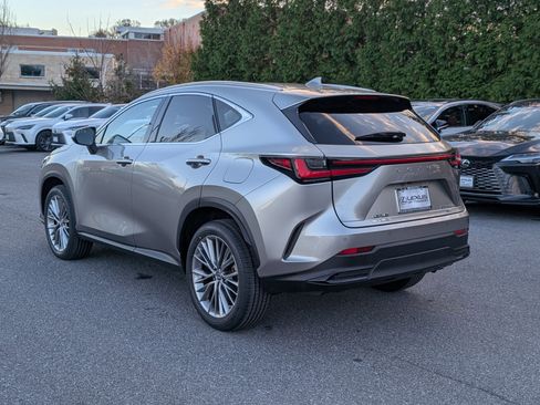 Used 2022 Lexus NX 350h AWD image 5