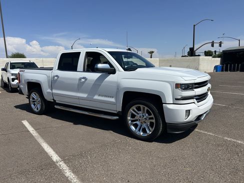 Used 2018 Chevrolet Silverado 1500 LTZ Z71 AWD/4WD image 7