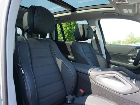 New 2026 Mercedes-Benz GLS 450 4MATIC image 50